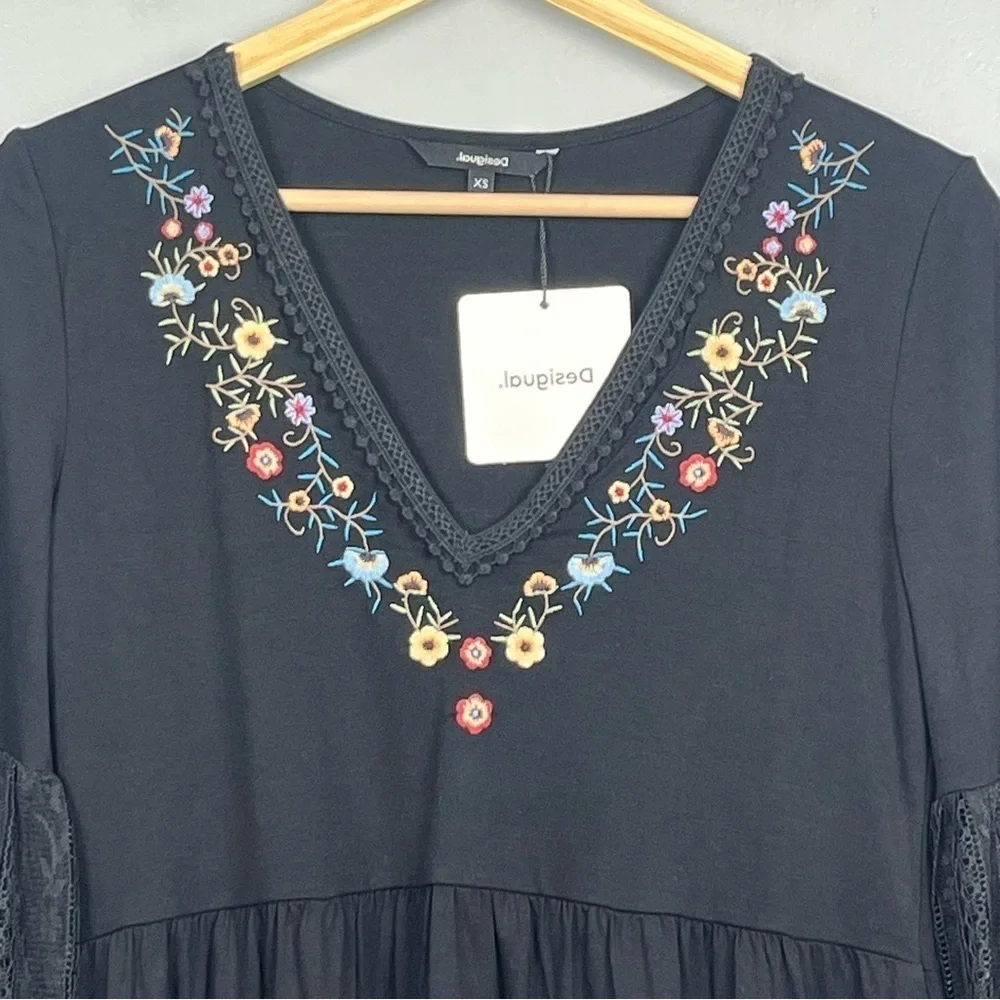 NWT Desigual black Vermont lace balloon sleeve embroidered blouse, XS.